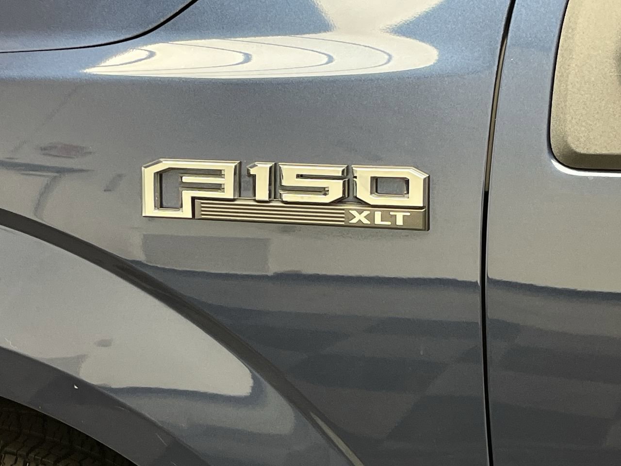 Used 2019 Ford F150 XLT w/ Equipment Group 302A Luxury AWD/4WD image 32