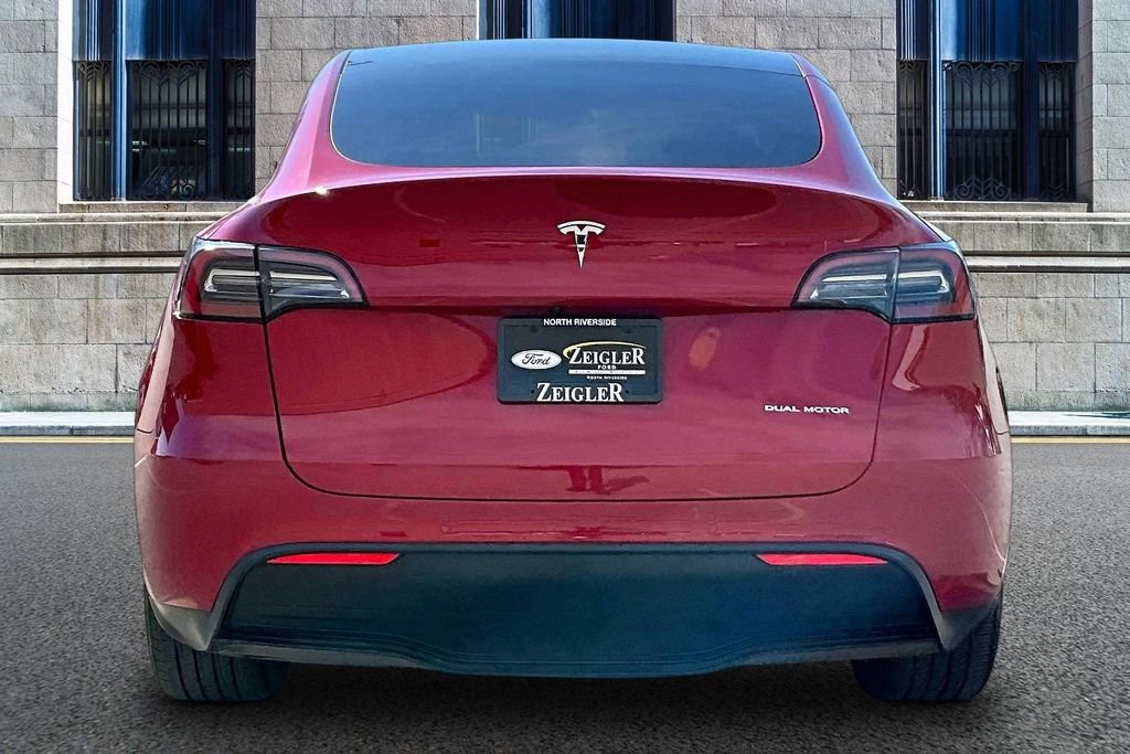 Used 2022 Tesla Model Y Long Range image 4