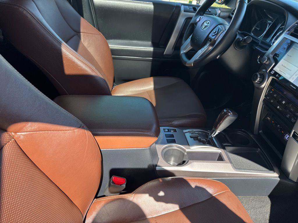 Used 2024 Toyota 4Runner Limited image 34
