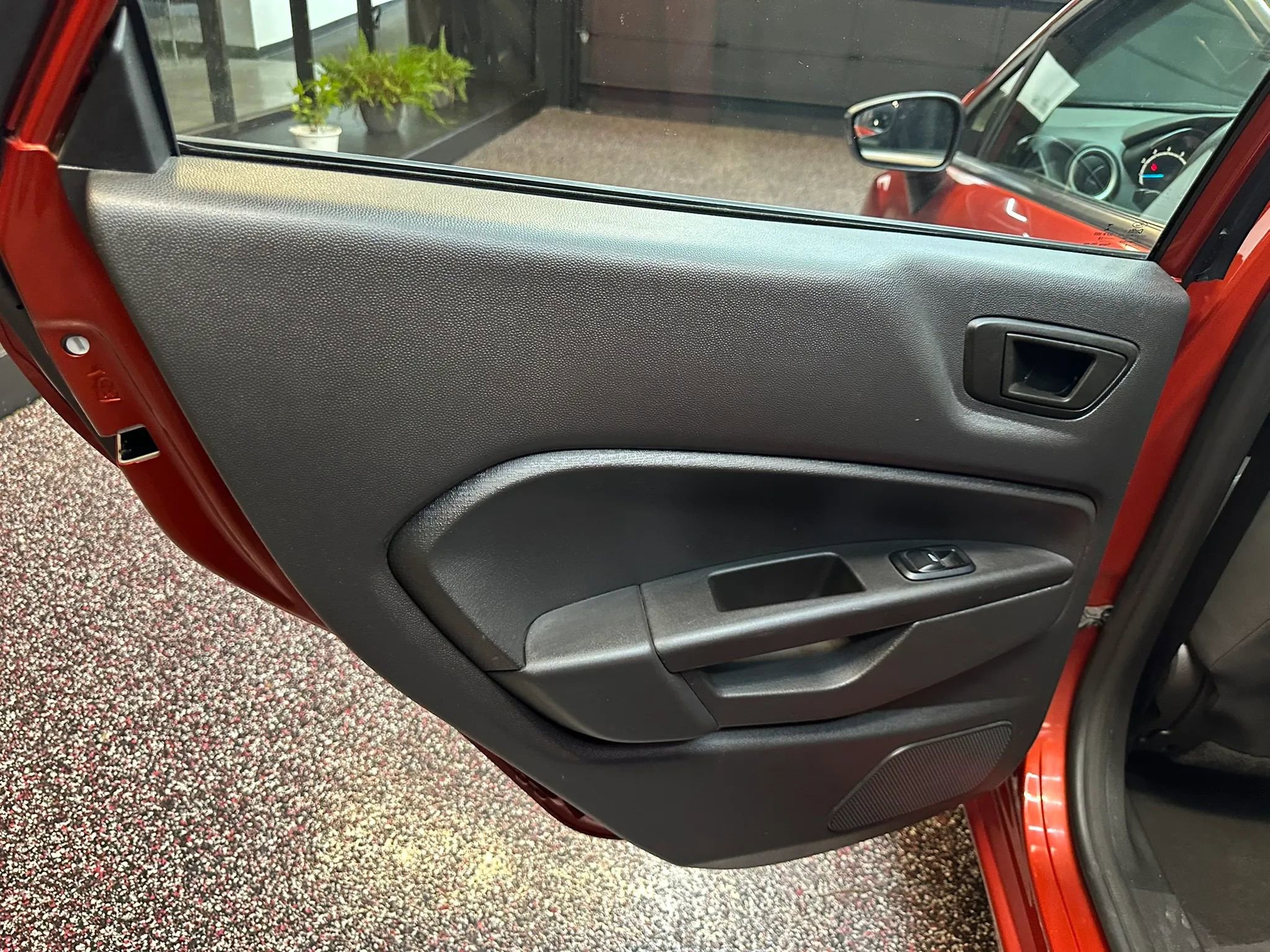 Used 2018 Ford Fiesta SE FWD image 19