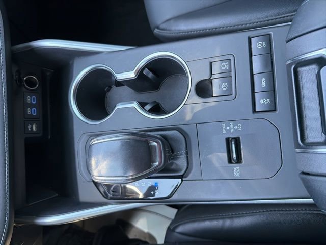 Used 2022 Toyota Highlander XSE FWD image 24