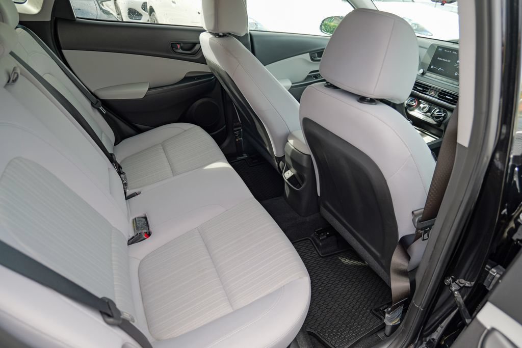 Used 2023 Hyundai Kona SEL AWD/4WD image 28