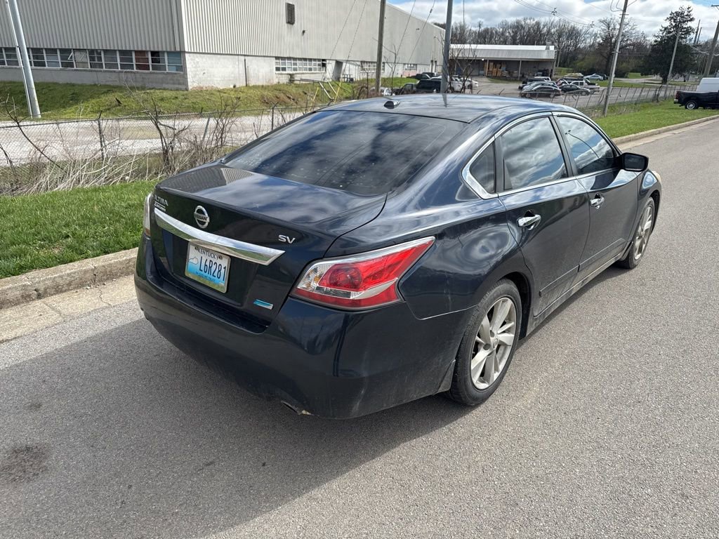 Used 2014 Nissan Altima 2.5 SV image 3