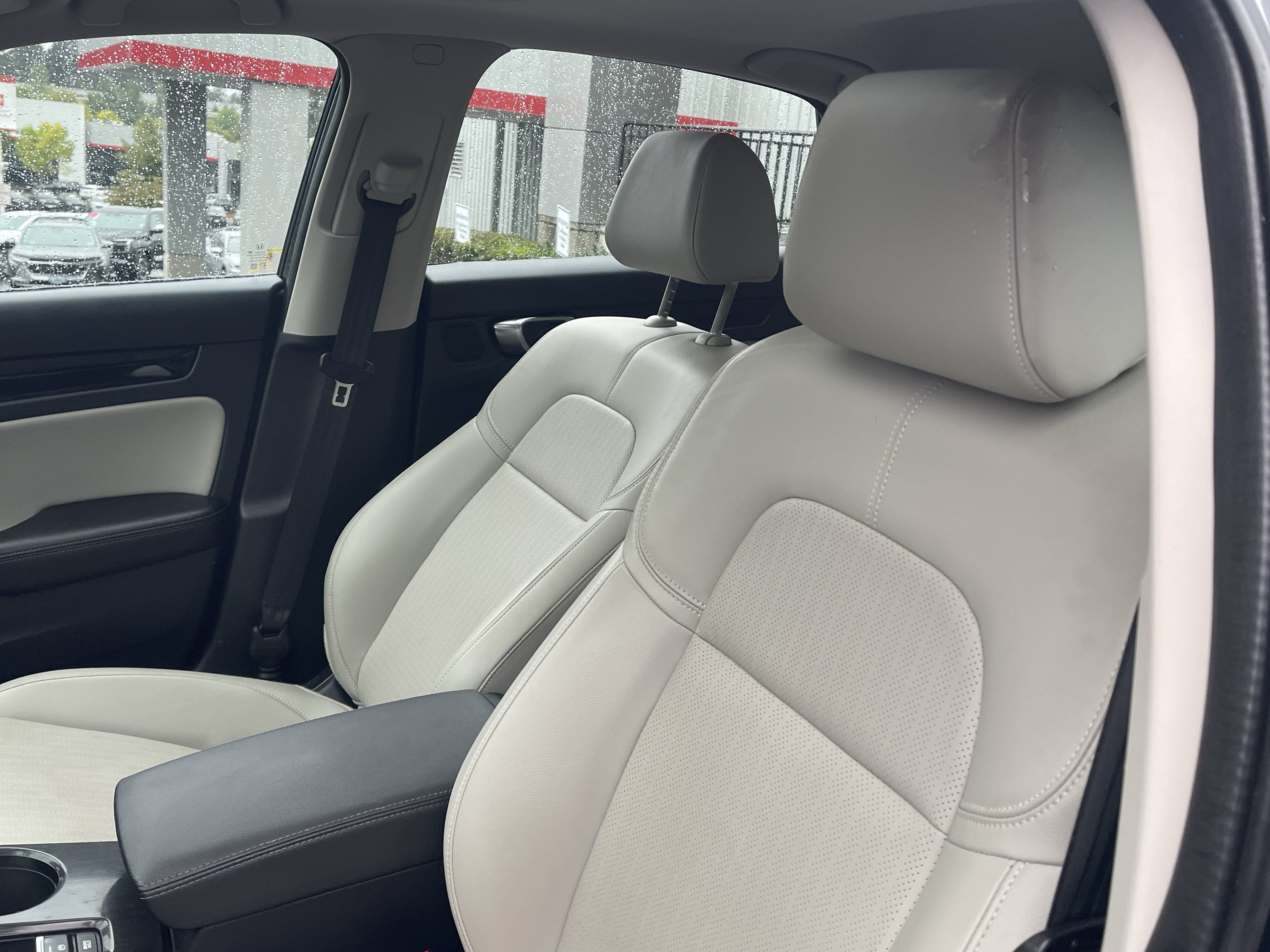 Used 2024 Honda Civic EX-L image 18