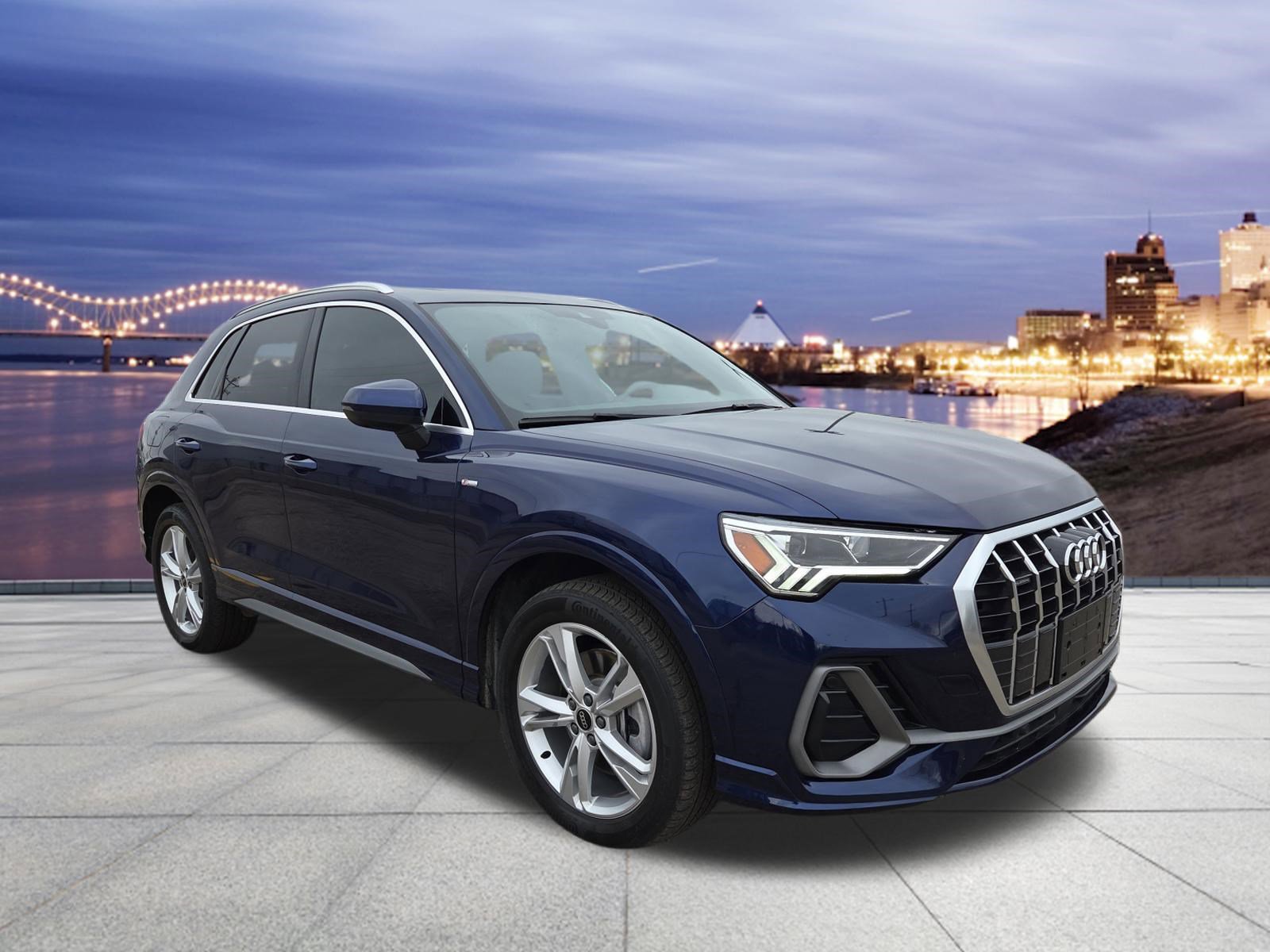 Used 2023 Audi Q3 2.0T Premium Plus w/ Premium Plus Package image 4
