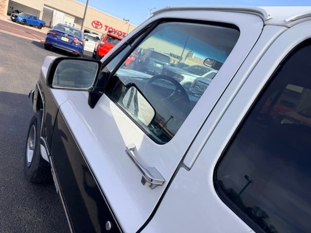 Used 1990 Chevrolet Suburban 4WD image 14