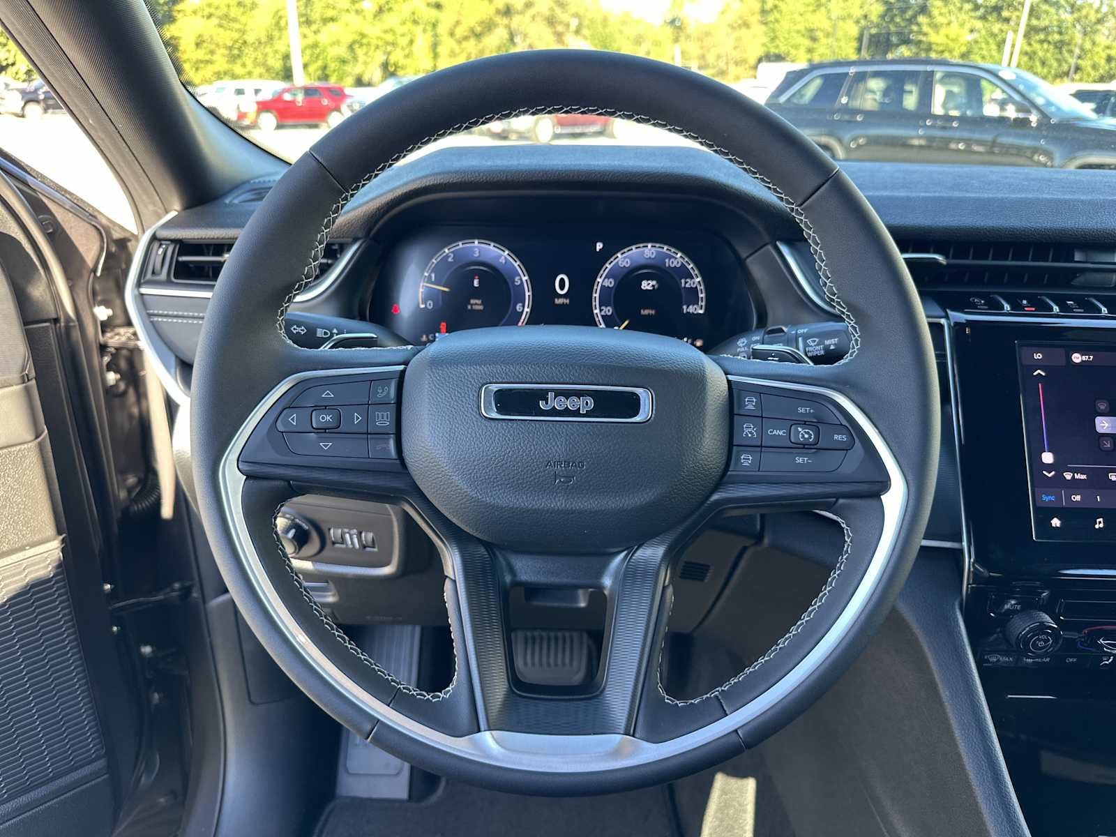 New 2025 Jeep Grand Cherokee Laredo X w/ Trailer Tow Package image 28