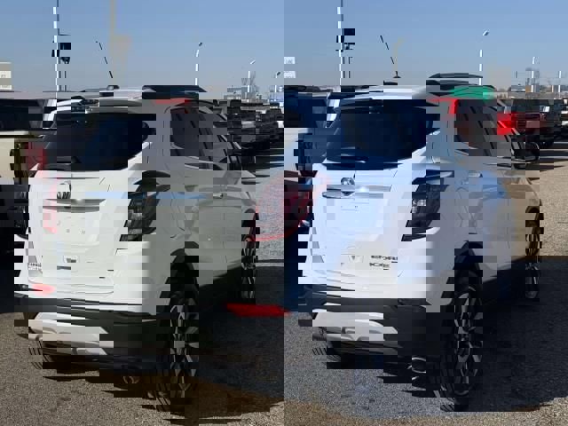 Used 2022 Buick Encore Preferred w/ Safety Package image 5