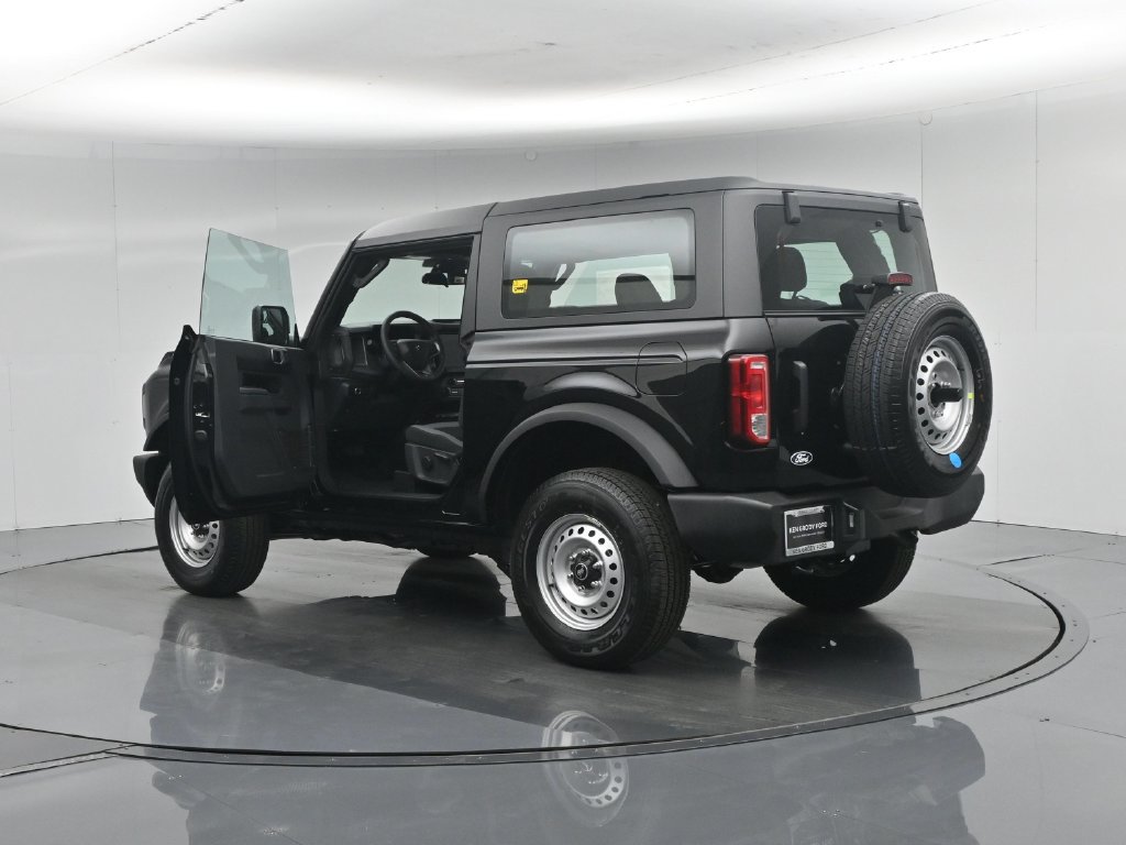 New 2026 Ford Bronco 2-Door AWD/4WD image 31