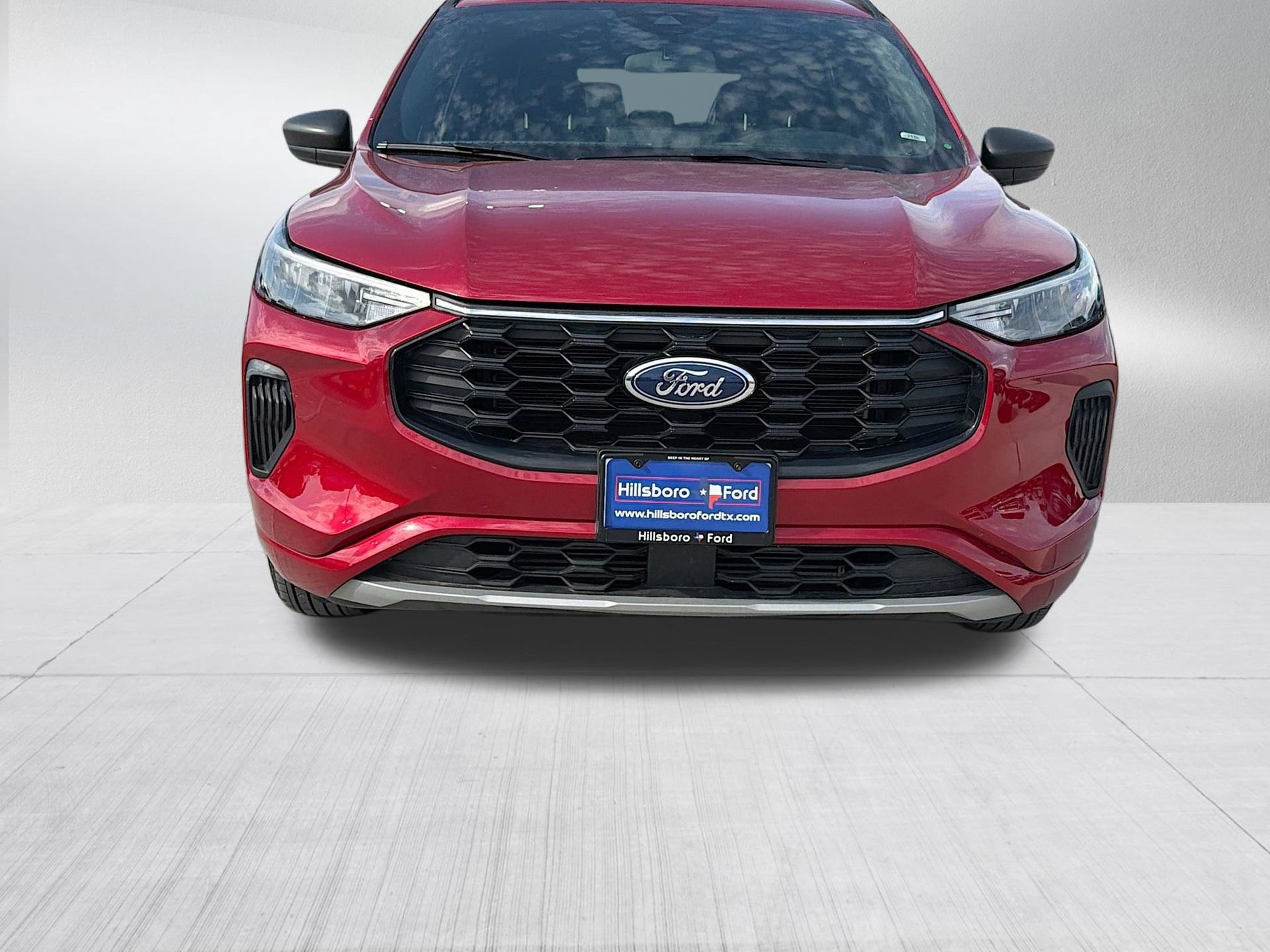 Used 2023 Ford Escape ST-Line w/ Tech Pack #1 FWD image 2