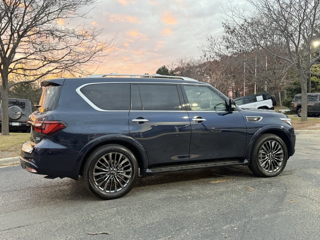 Used 2024 INFINITI QX80 Premium Select w/ Cargo Package image 9