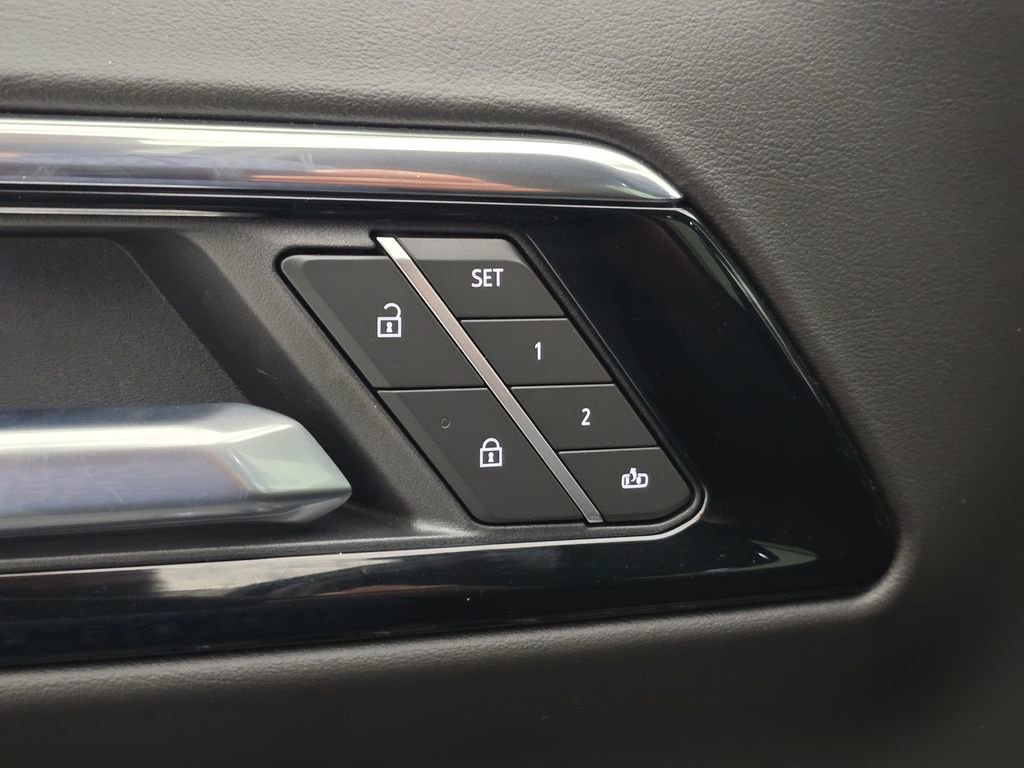 New 2025 Chevrolet Suburban Z71 w/ Z71 Off-Road Package image 3