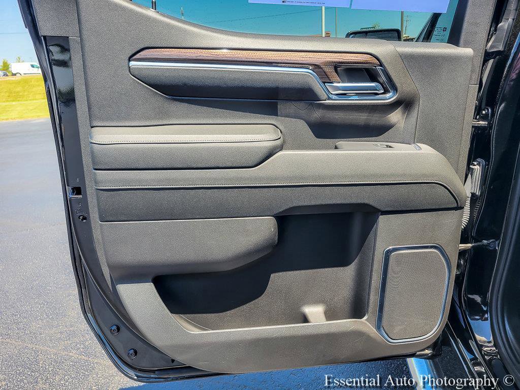 Used 2024 Chevrolet Silverado 1500 LT AWD/4WD image 20