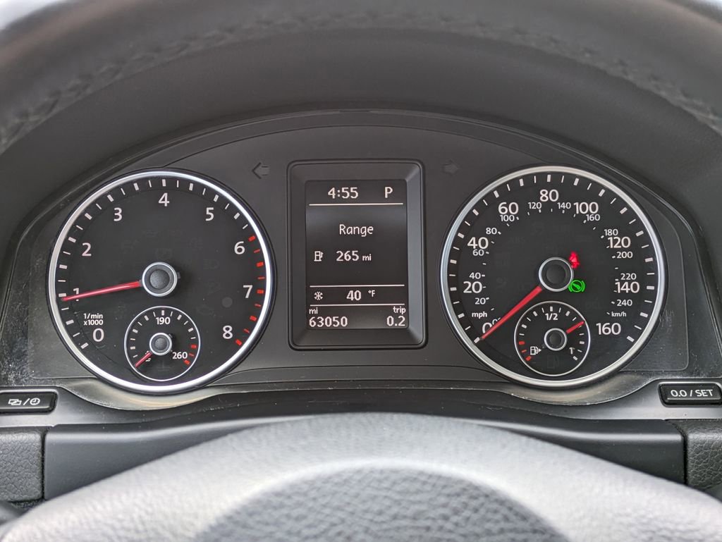 Used 2017 Volkswagen Tiguan Limited w/ Premium Package image 24