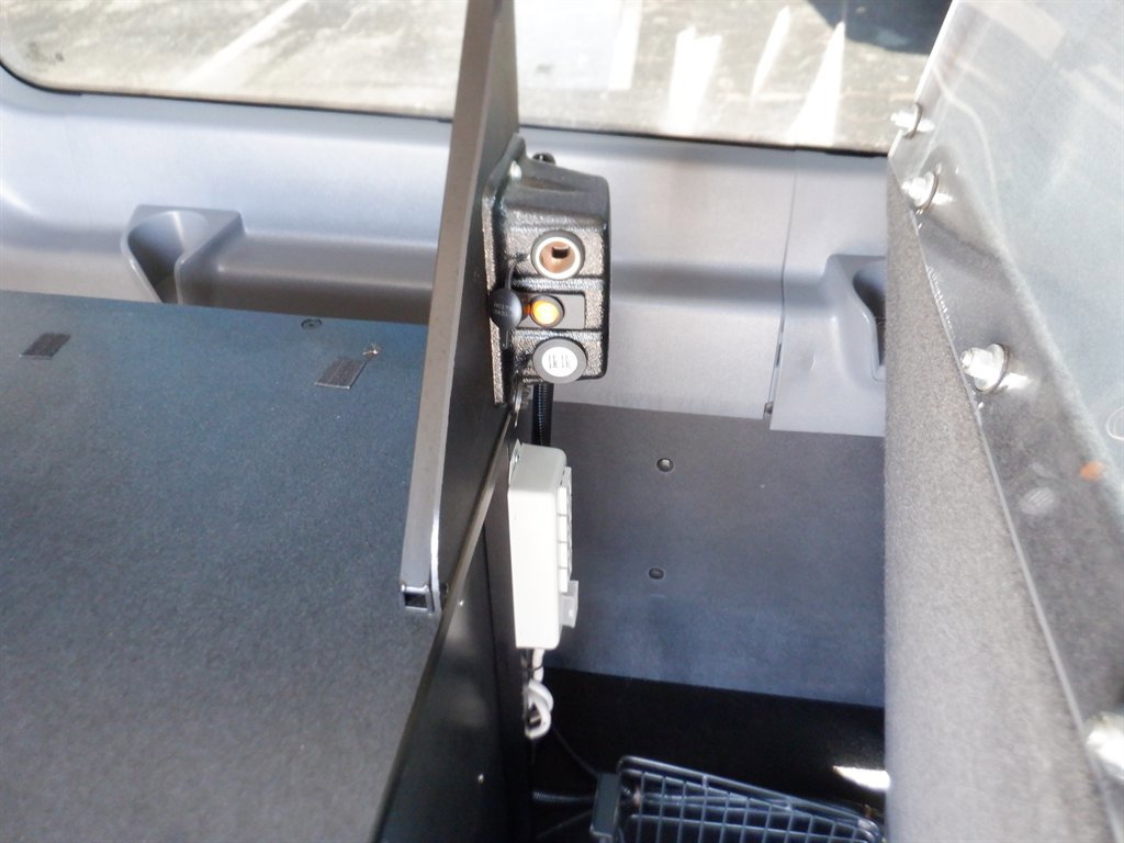 Used 2019 Ford Transit 150 XLT image 11