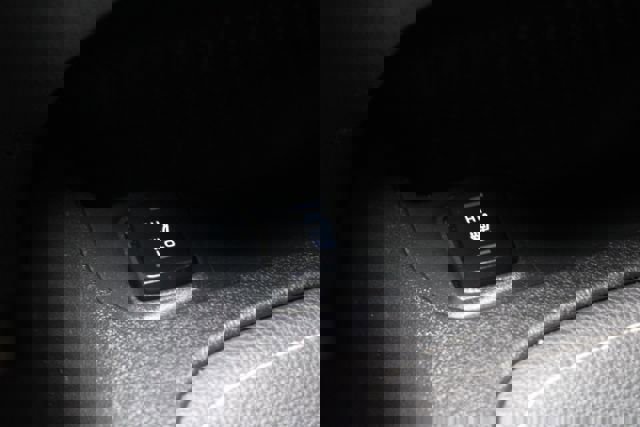 Used 2019 Toyota Corolla XSE FWD image 15