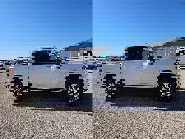 New 2026 GMC Sierra 2500 Denali w/ Denali Reserve Package image 6