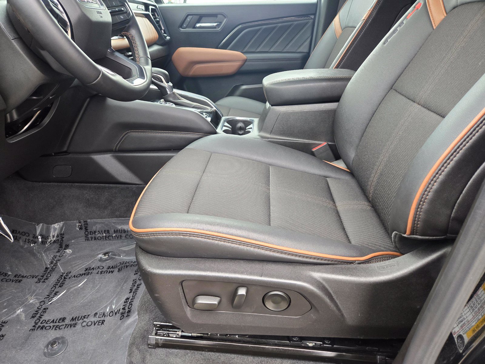 Used 2023 GMC Canyon AT4 AWD/4WD image 13