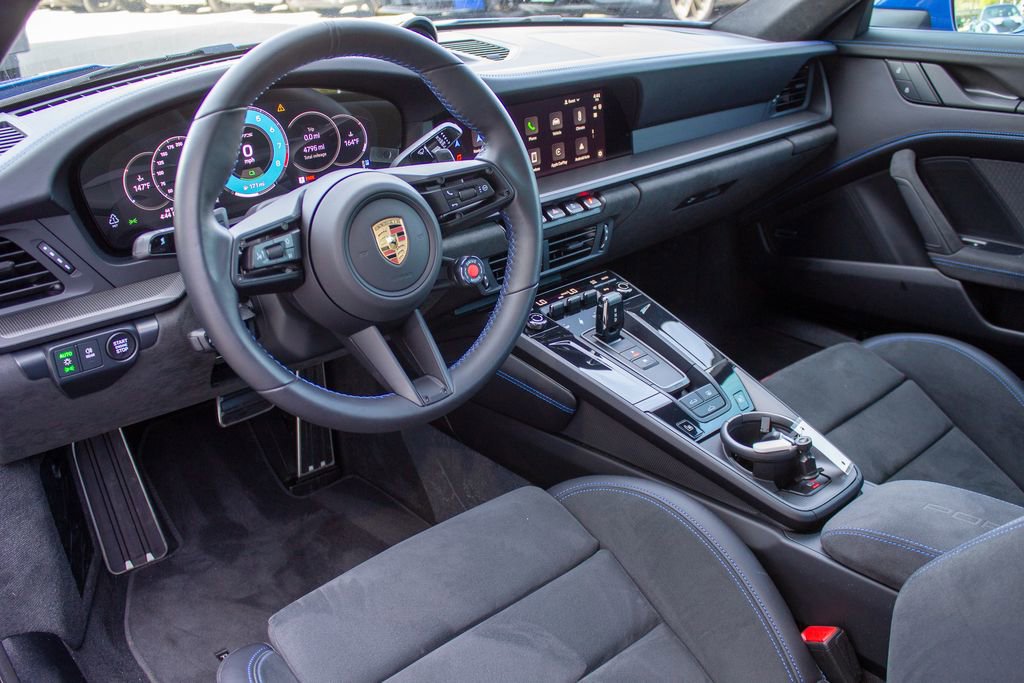 Used 2025 Porsche 911 Carrera 4 GTS AWD/4WD image 11