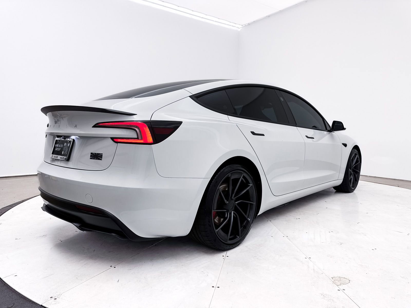 Used 2024 Tesla Model 3 Performance image 16