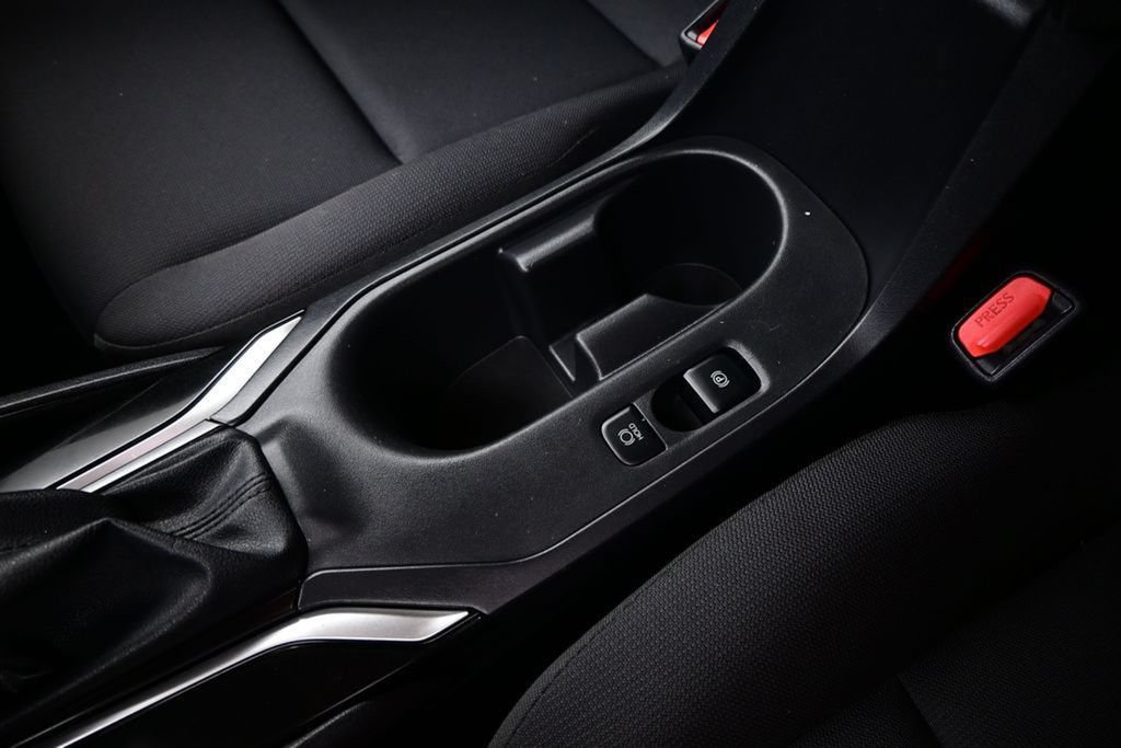 Used 2025 Toyota Corolla LE FWD image 22