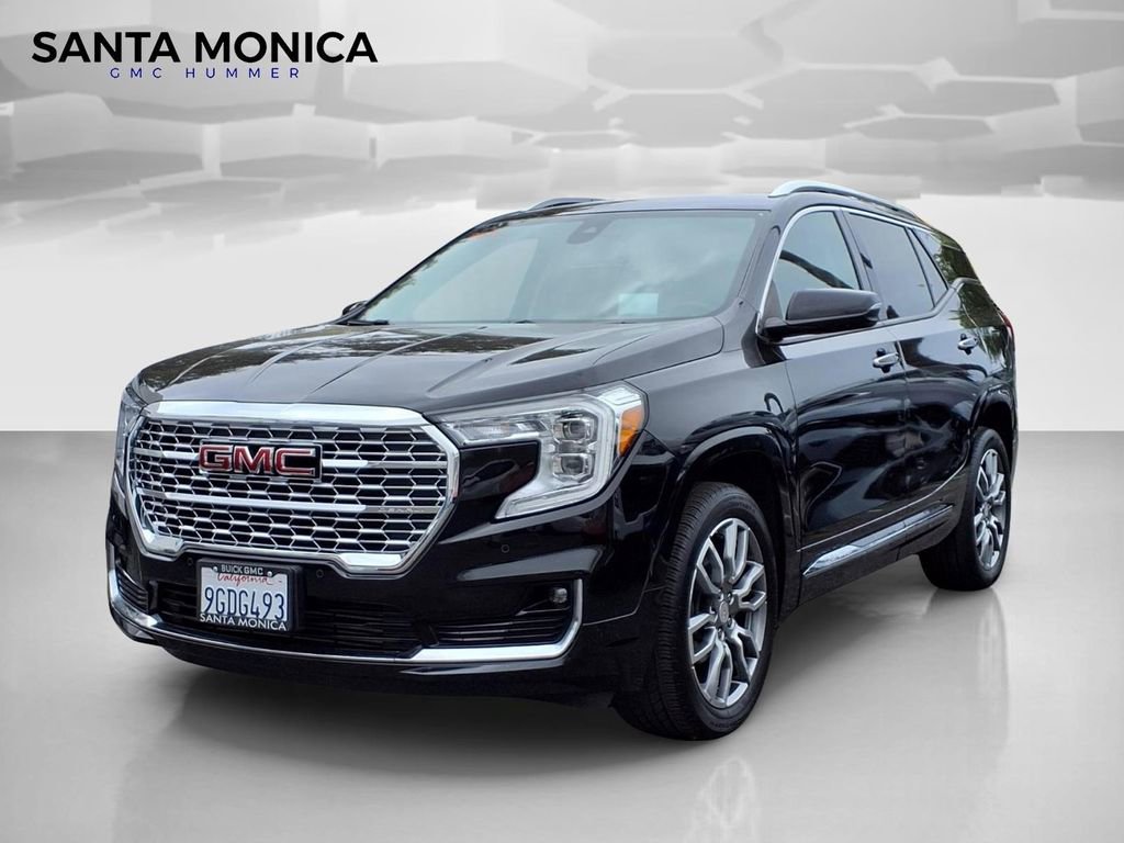 Used 2022 GMC Terrain Denali AWD/4WD image 1