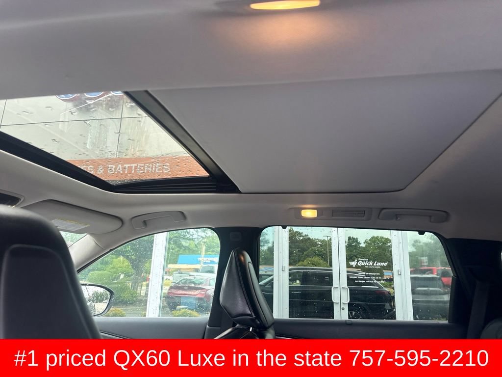 Used 2023 INFINITI QX60 Luxe w/ Vision Package AWD/4WD image 12