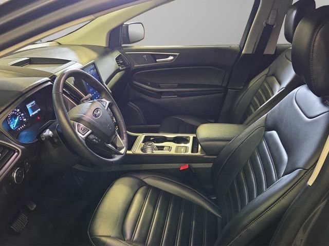 Used 2024 Ford Edge SEL AWD/4WD image 16