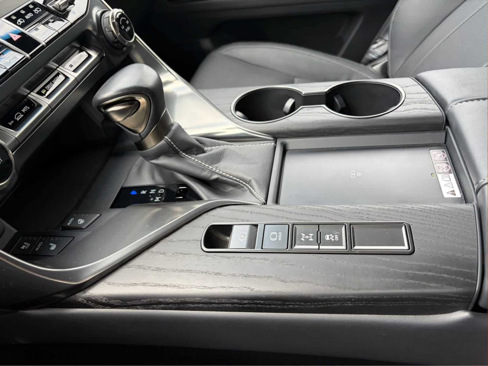 Used 2024 Lexus LX 600 4WD w/ Appearance Package image 19