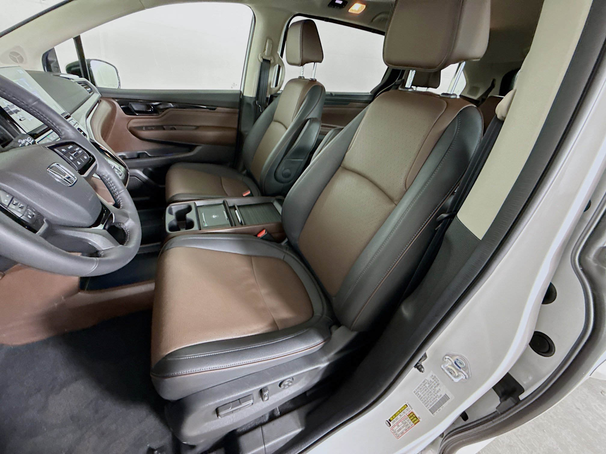 Certified 2026 Honda Odyssey Elite image 26
