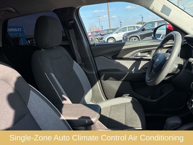 Used 2022 Chevrolet TrailBlazer LT w/ Convenience Package image 14