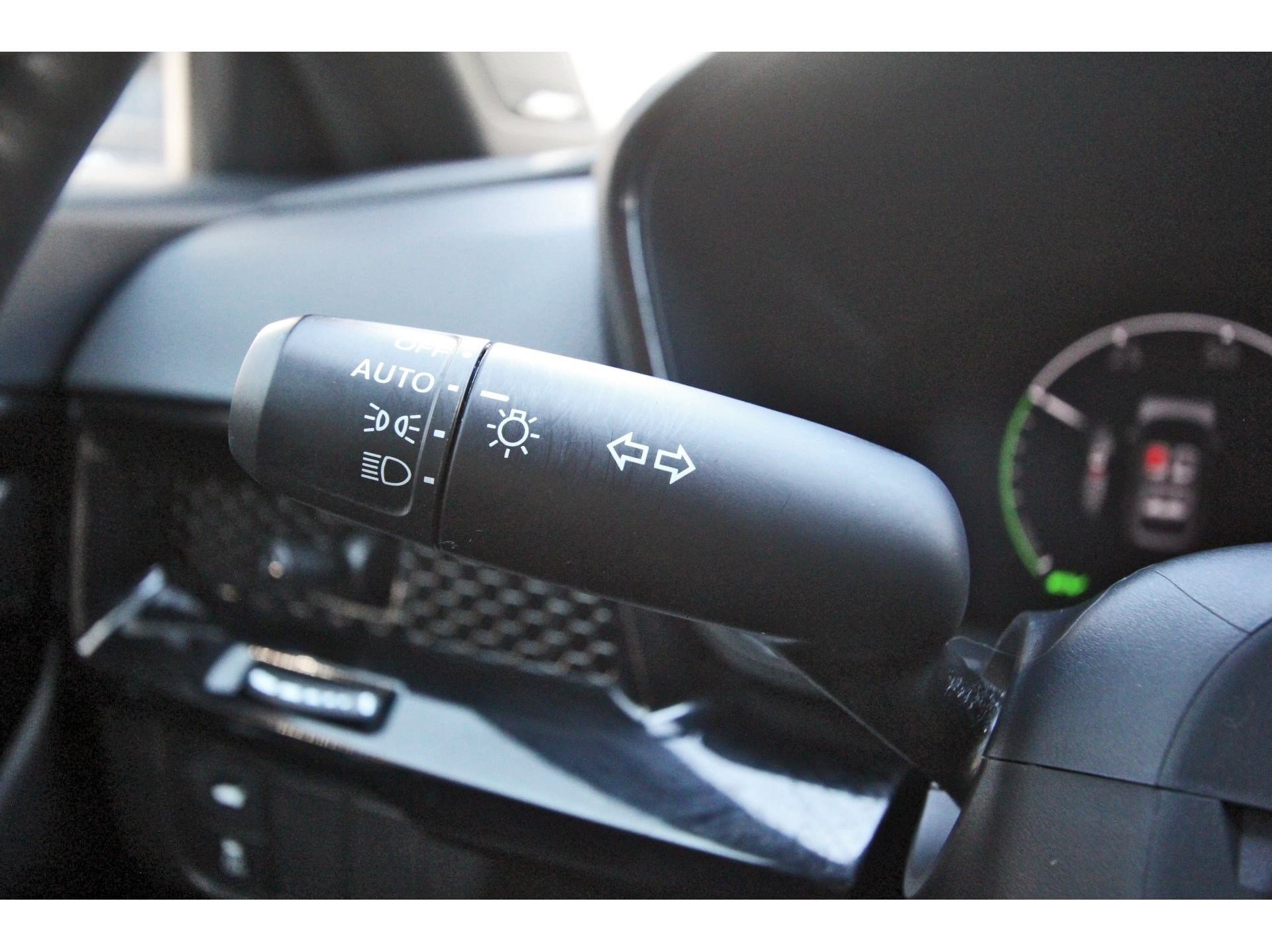 Used 2025 Honda CR-V Sport Touring image 19