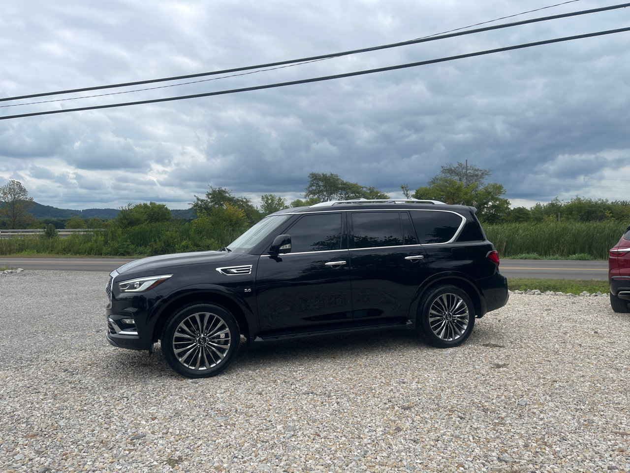 Used 2019 INFINITI QX80 Luxe w/ 22" Wheel Package image 2