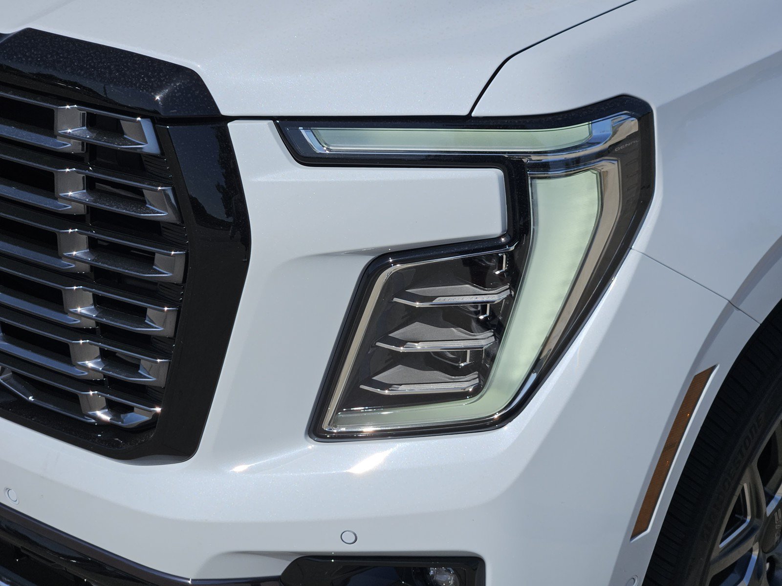New 2027 GMC Yukon XL Denali Ultimate AWD/4WD image 5