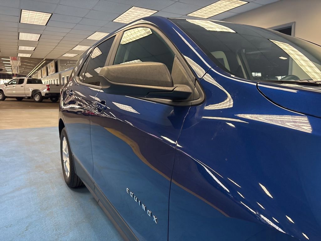 Certified 2022 Chevrolet Equinox LS w/ LS Convenience Package image 4