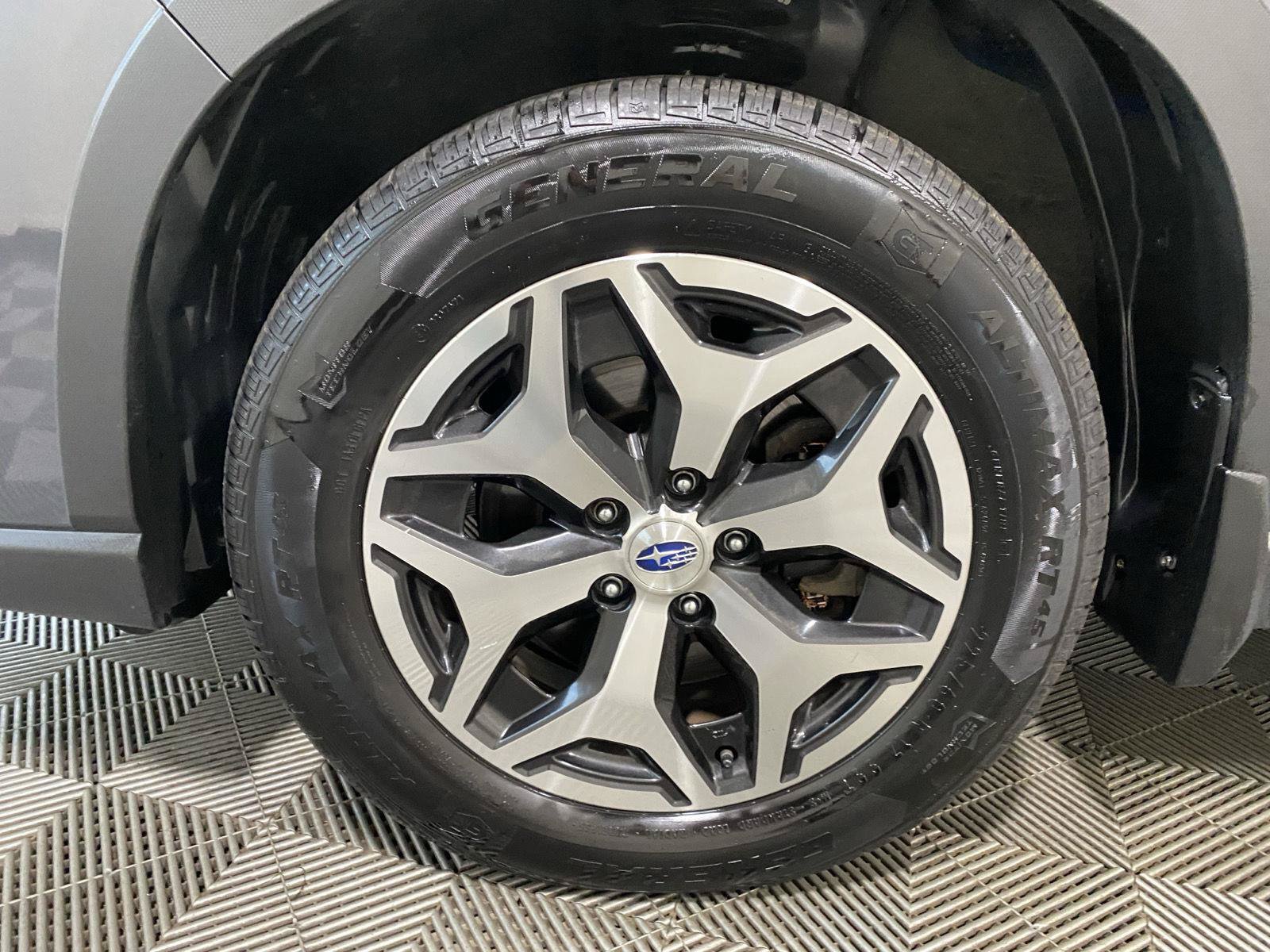 Used 2022 Subaru Forester Premium AWD/4WD image 11