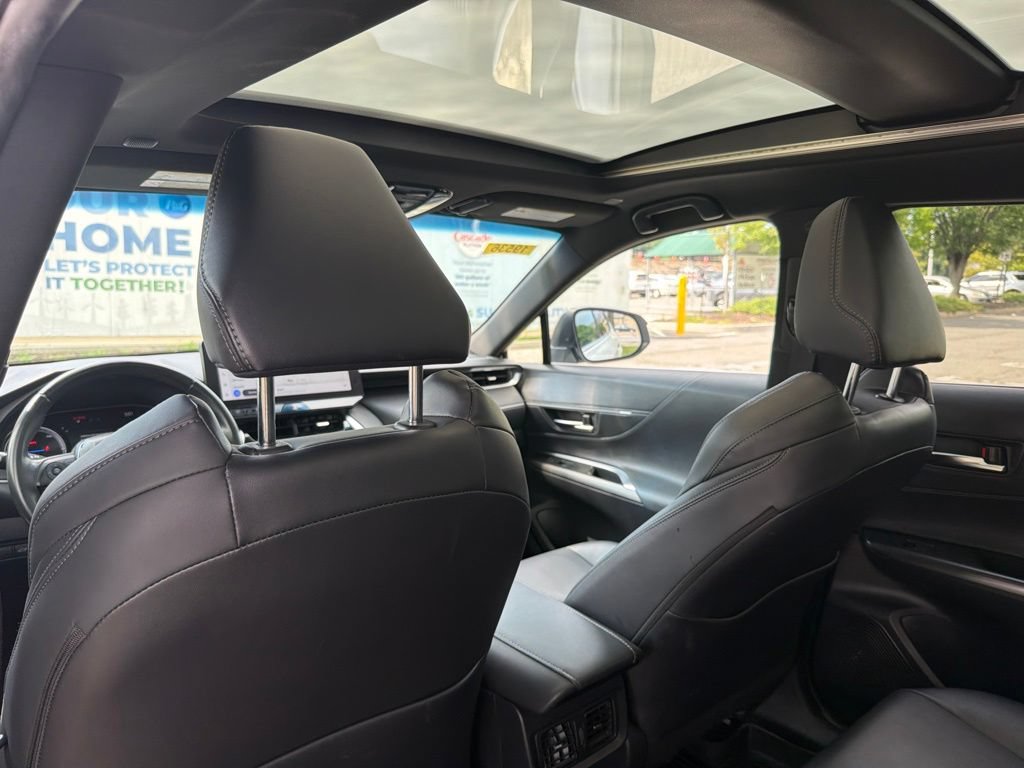 Used 2023 Toyota Venza Nightshade AWD/4WD image 25