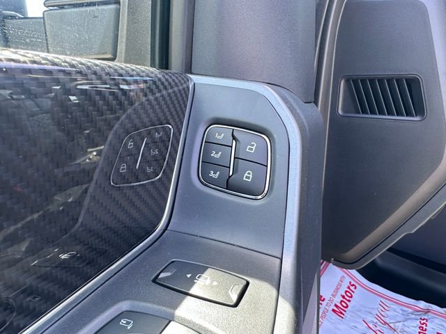 New 2026 Ford F250 Lariat w/ Black Appearance Package AWD/4WD image 14