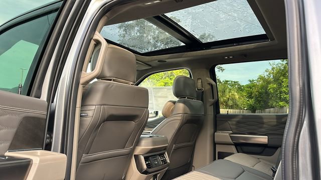 New 2025 Ford F250 Platinum w/ Platinum Plus Package image 10