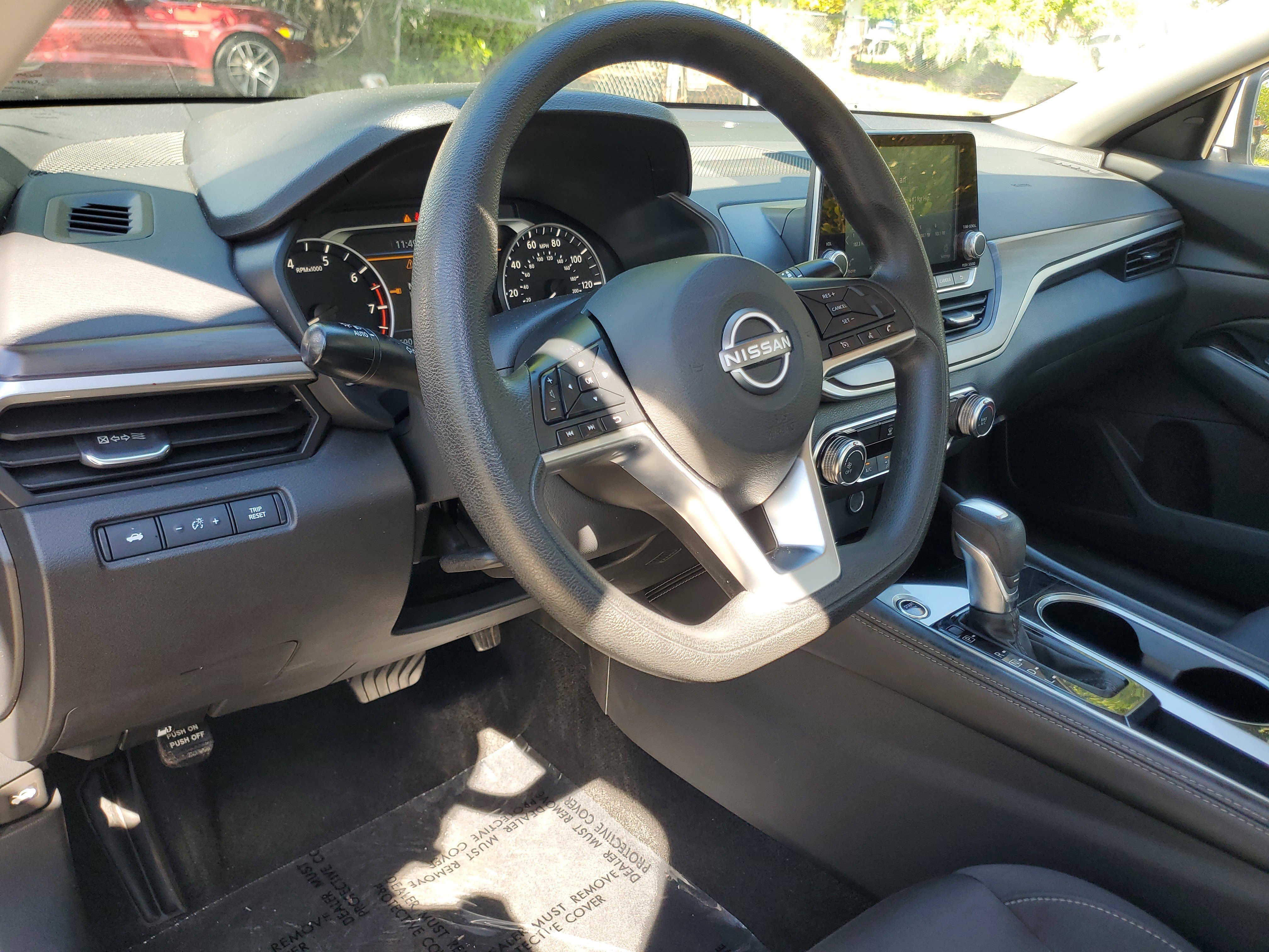 Used 2023 Nissan Altima 2.5 SV FWD image 17