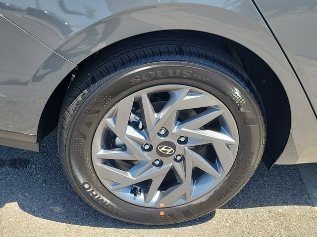 New 2026 Hyundai Elantra Hybrid FWD image 30