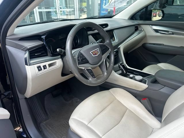 Used 2021 Cadillac XT5 Premium Luxury AWD/4WD image 11