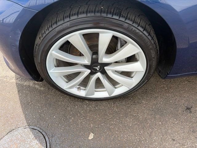 Used 2018 Tesla Model 3 Long Range RWD image 38