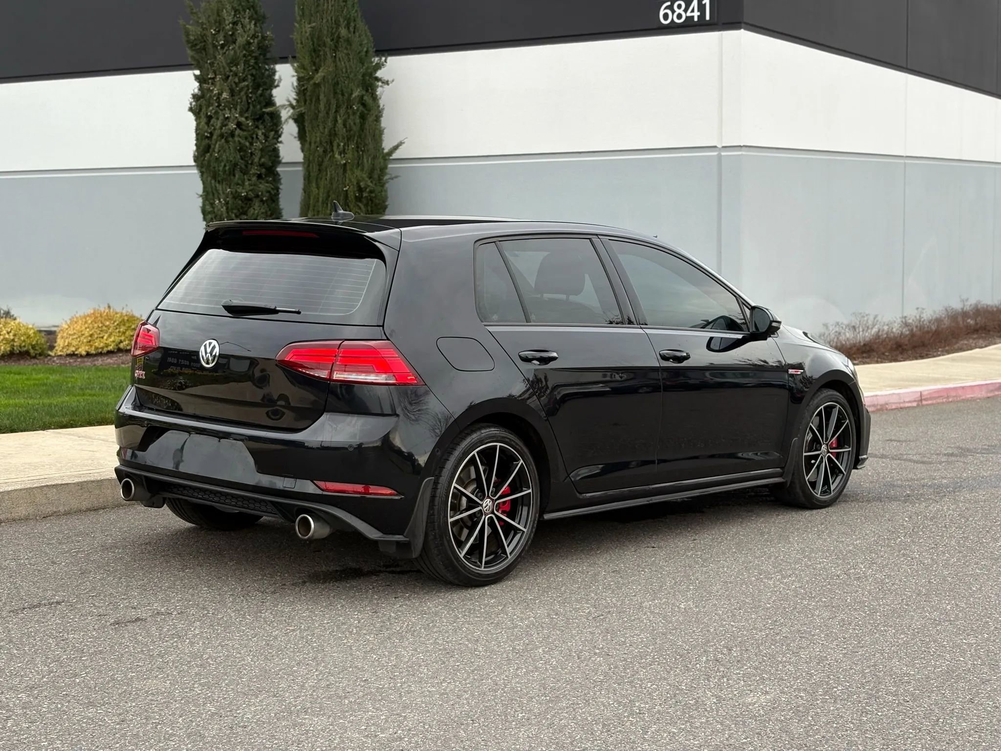 Used 2021 Volkswagen GTI Autobahn image 2