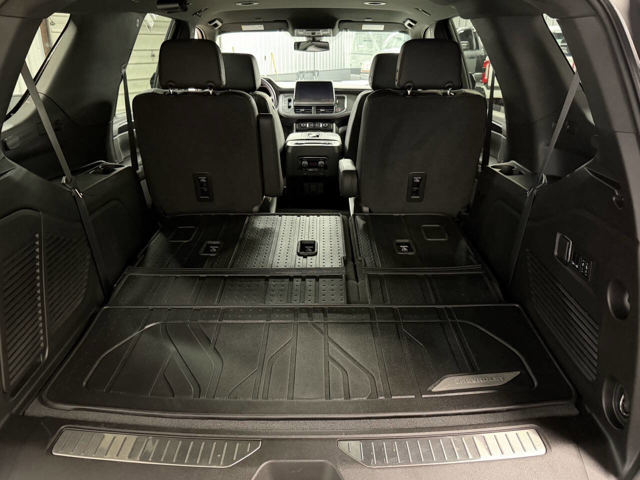 Used 2022 Chevrolet Tahoe RST w/ Sport Performance Package image 36