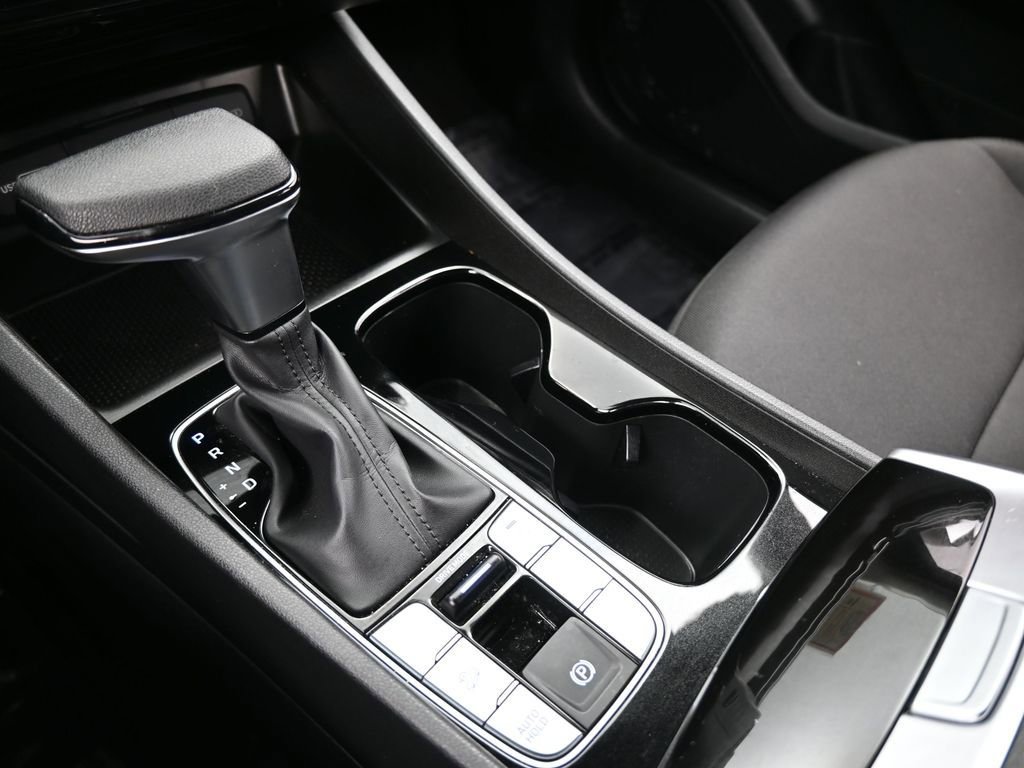 Used 2023 Hyundai Tucson SE image 24