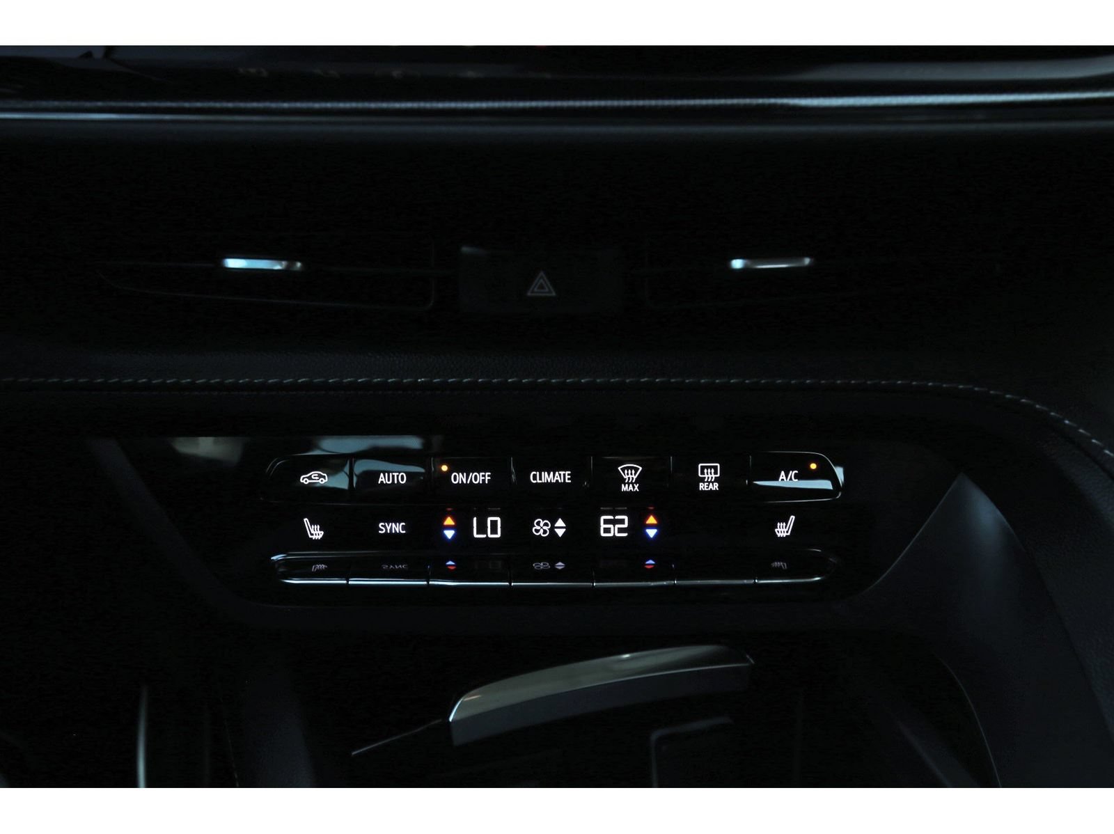 Used 2023 Buick Envision Preferred FWD image 27