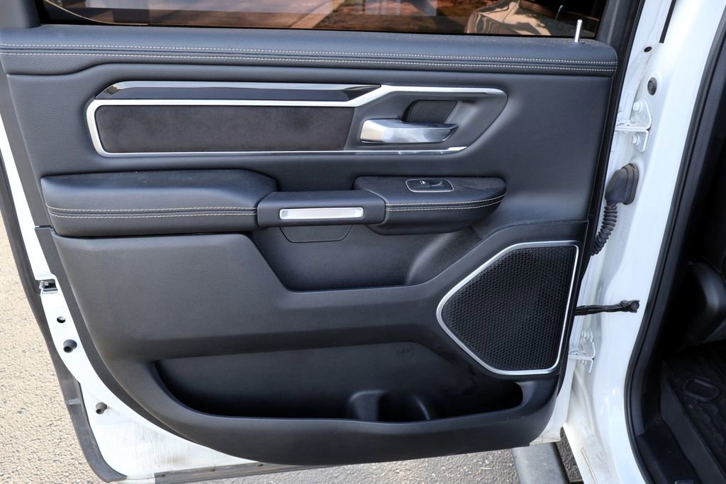 Used 2020 RAM 1500 Laramie w/ Sport Appearance Package AWD/4WD image 28