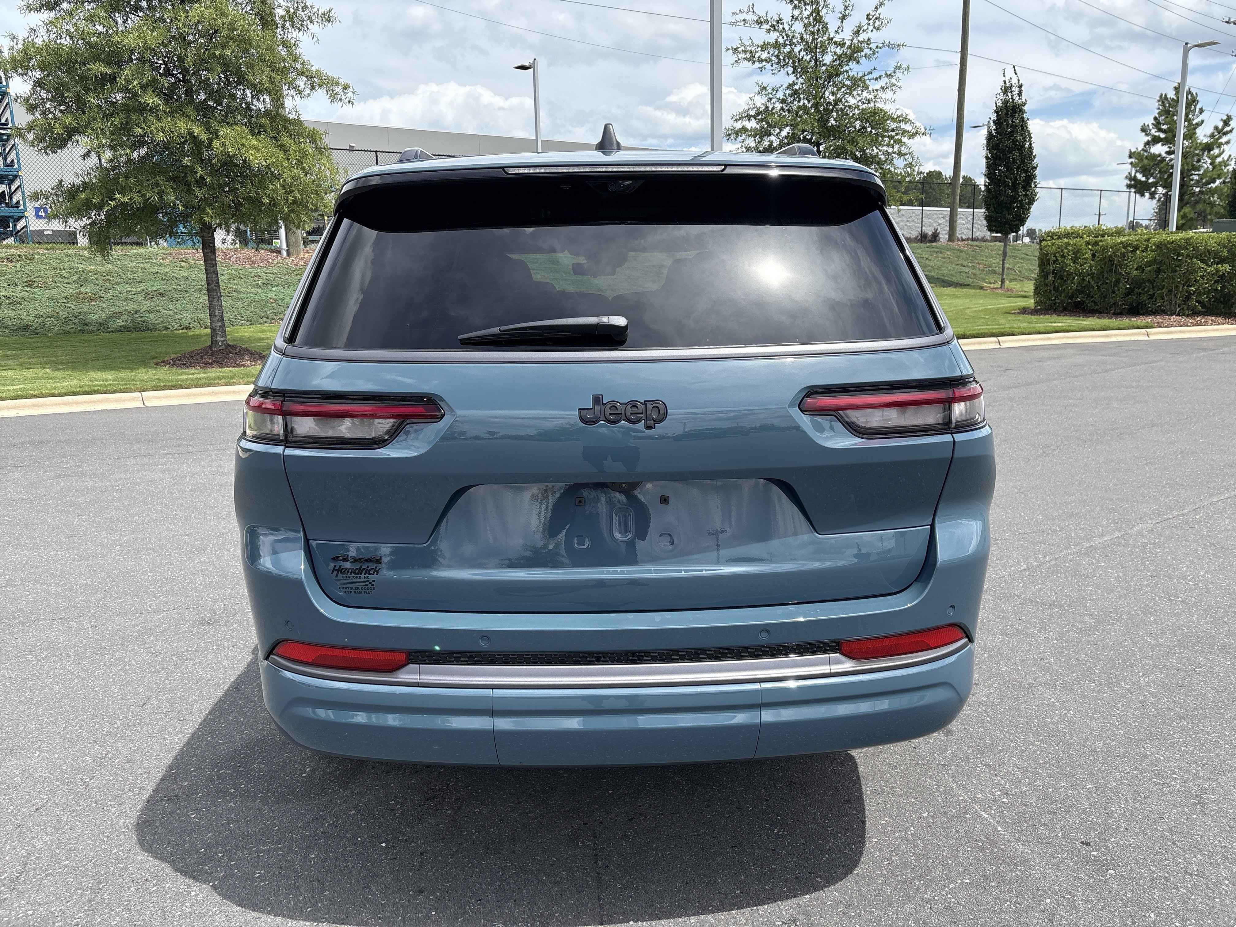 Used 2026 Jeep Grand Cherokee L Limited AWD/4WD image 8