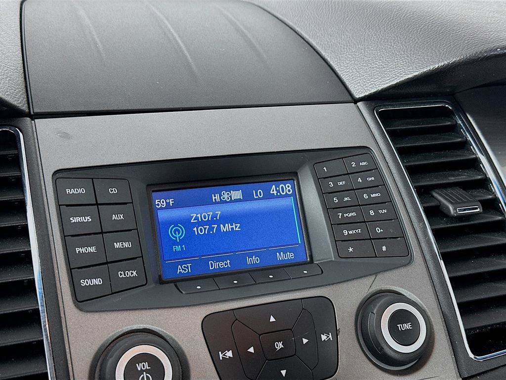 Used 2018 Ford Taurus SEL image 13